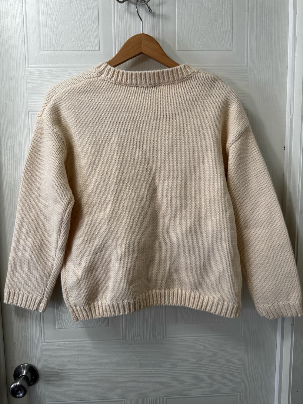 VICI Cream Knit Sweater with Pink & Red Bow Appliqués - Picture 4 of 5